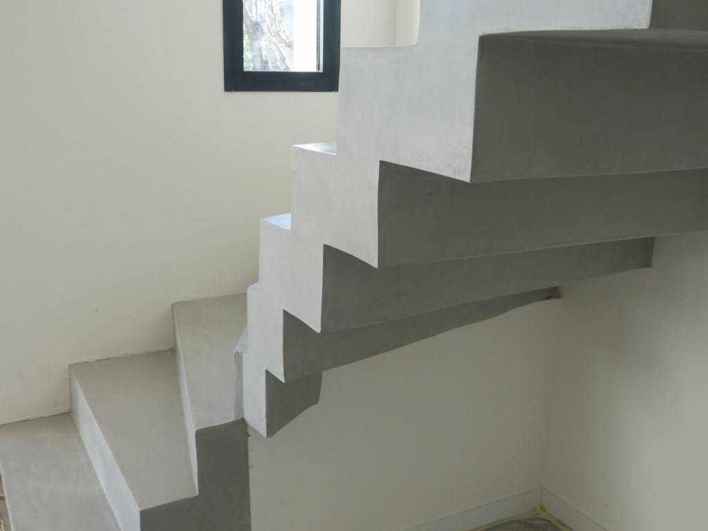 Création d'escalier en béton dans la Sarthe