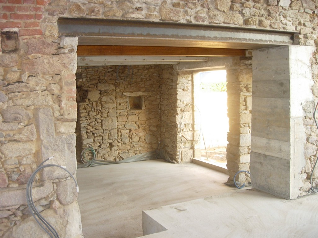 Ouverture de mur en pierre, en béton dans la Sarthe